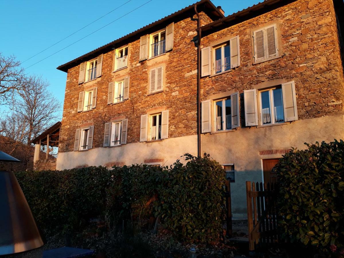 Casa Huerlimann Appartement Breno Buitenkant foto