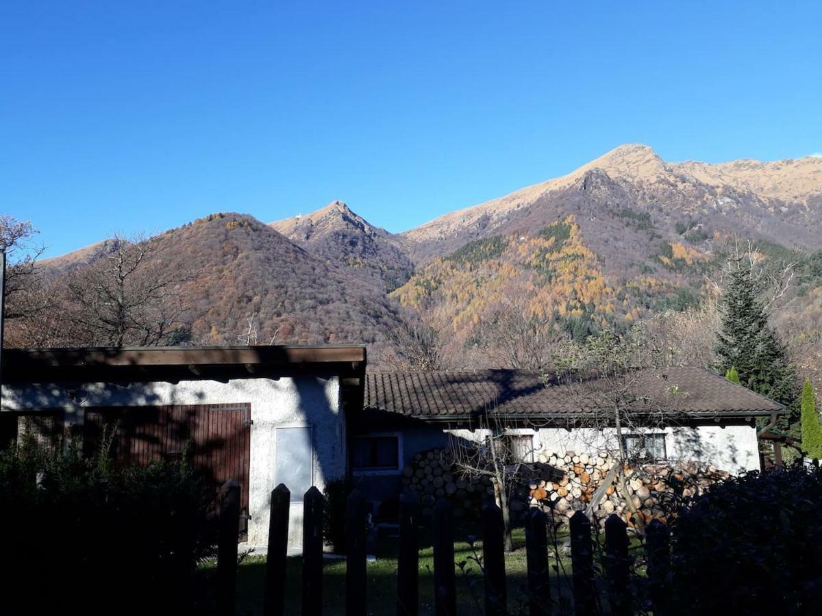 Casa Huerlimann Appartement Breno Buitenkant foto